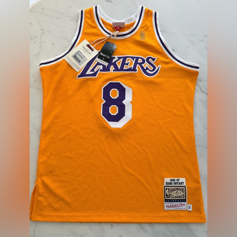 Kobe Bryant Lakers #8 Rookie 1996–97 Mitchell & Ness AUTHENTIC Jersey NWT 44